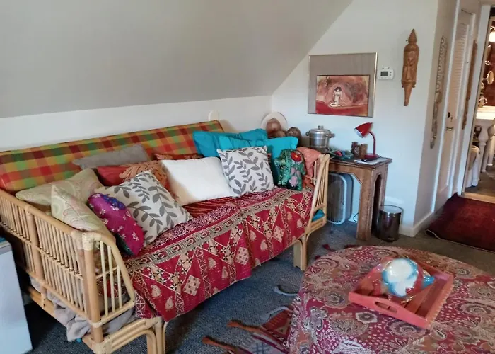 For Rent Downtown Hostel Pensacola