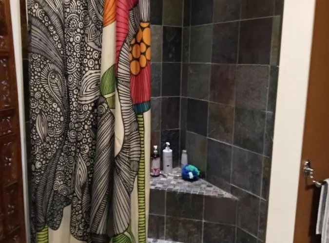 Hostel For Rent Downtown Pensacola